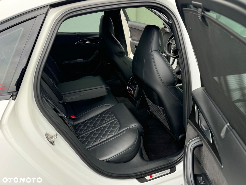 Audi S6 Limousine - 10