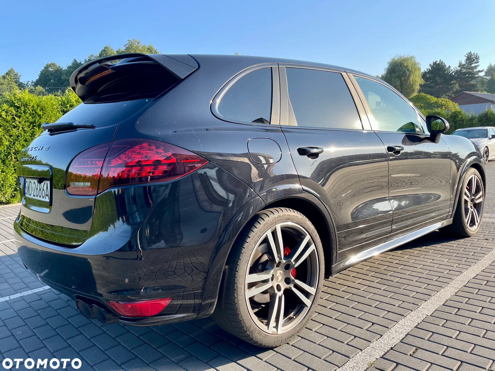 Porsche Cayenne GTS - 5