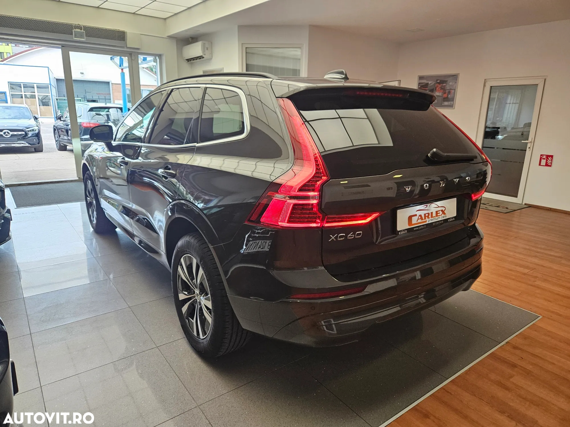 Volvo XC 60 B4 D Geartronic Momentum Pro - 7
