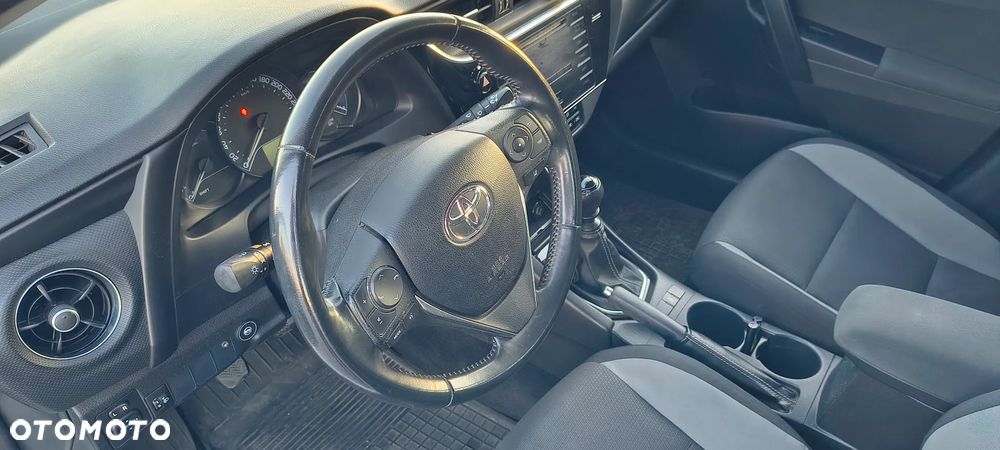 Toyota Auris 1.6 Active - 11