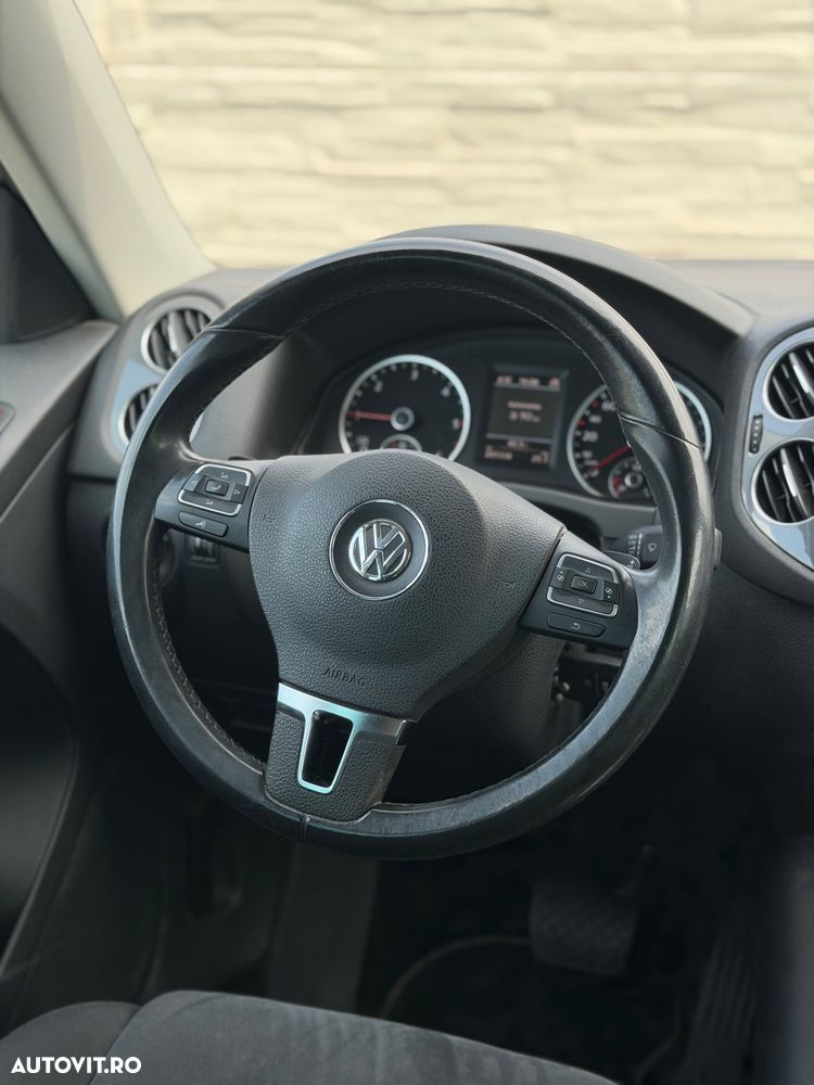 Volkswagen Tiguan - 10