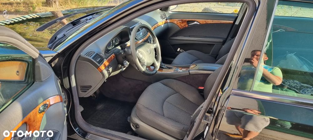 Mercedes-Benz Klasa E - 9