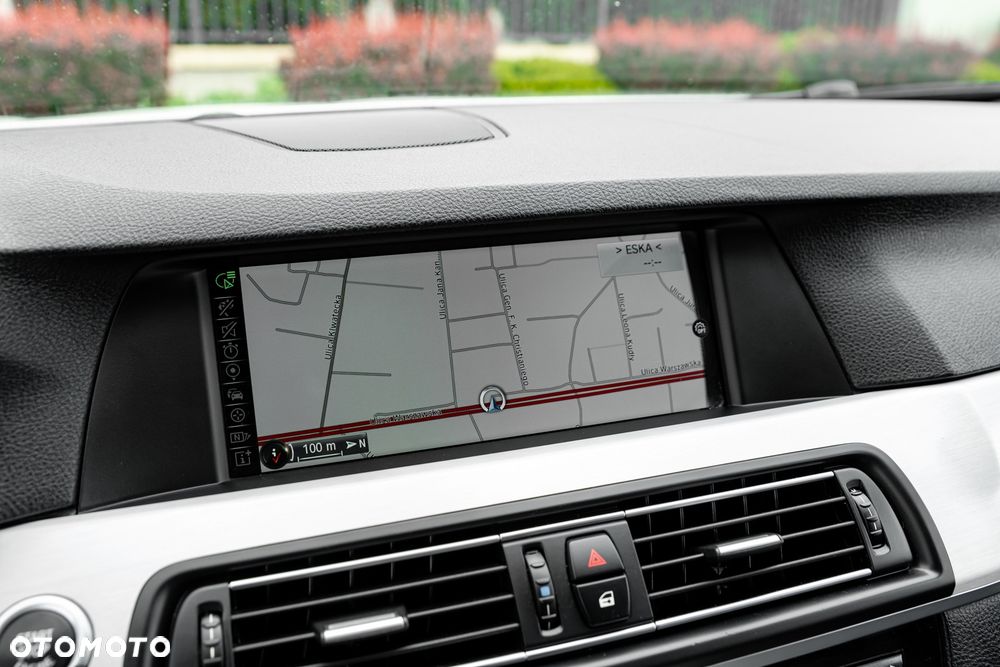 BMW Seria 5 520d - 34