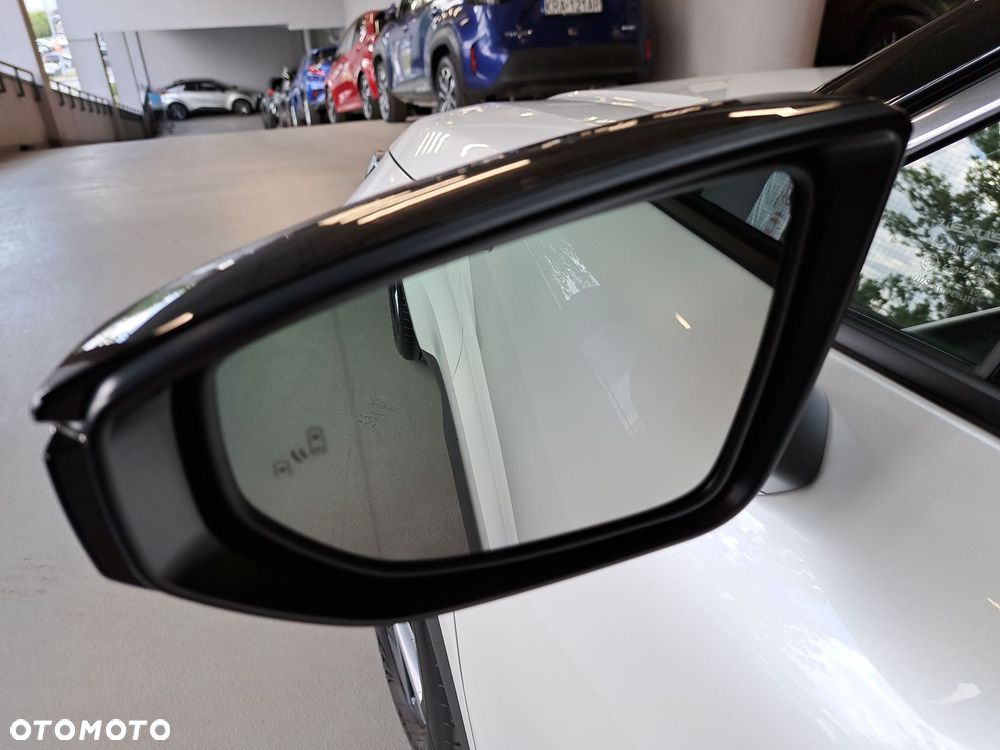 Lexus LBX 1.5 Hybrid Emotion - 37