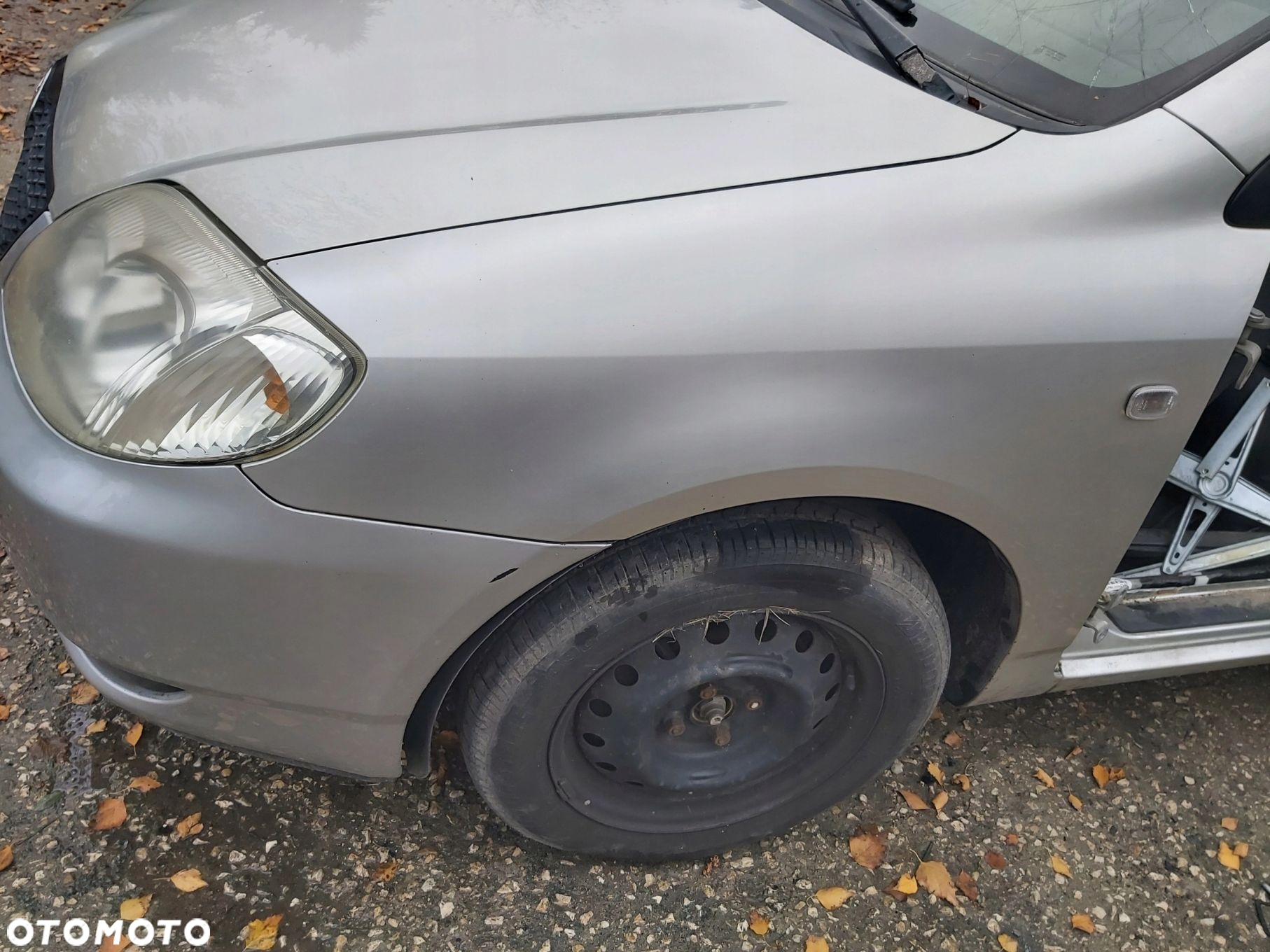 Toyota Corolla E12 Przód zderzak maska błotnik pas przedni Sedan Kombi - 3