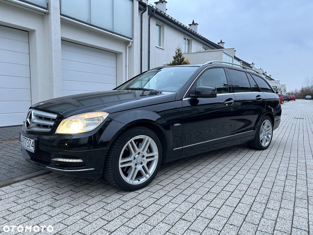Mercedes-Benz Klasa C 350 CDI DPF 4Matic 7G-TRONIC BlueEFFICIENCY Elegance - 1