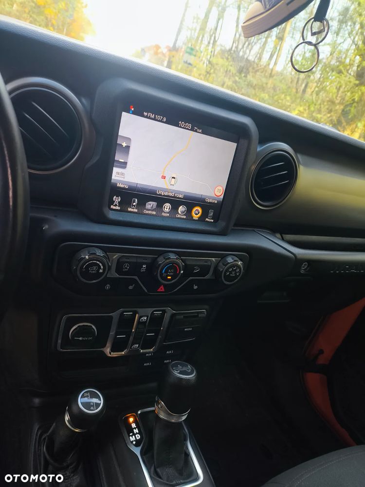 Jeep Wrangler Unlimited Hard-Top 3.6 Automatik Sahara - 9