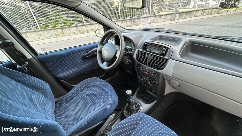 Fiat Punto 1.2 16V HLX - 9