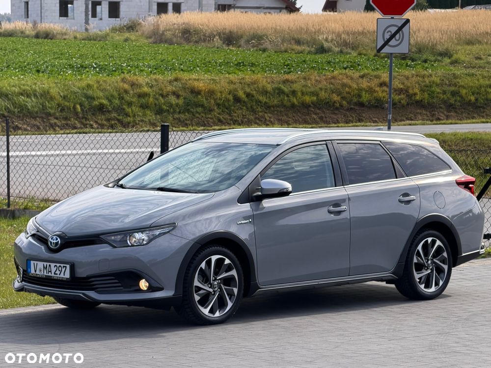 Toyota Auris 1.8 HSD Luna - 12