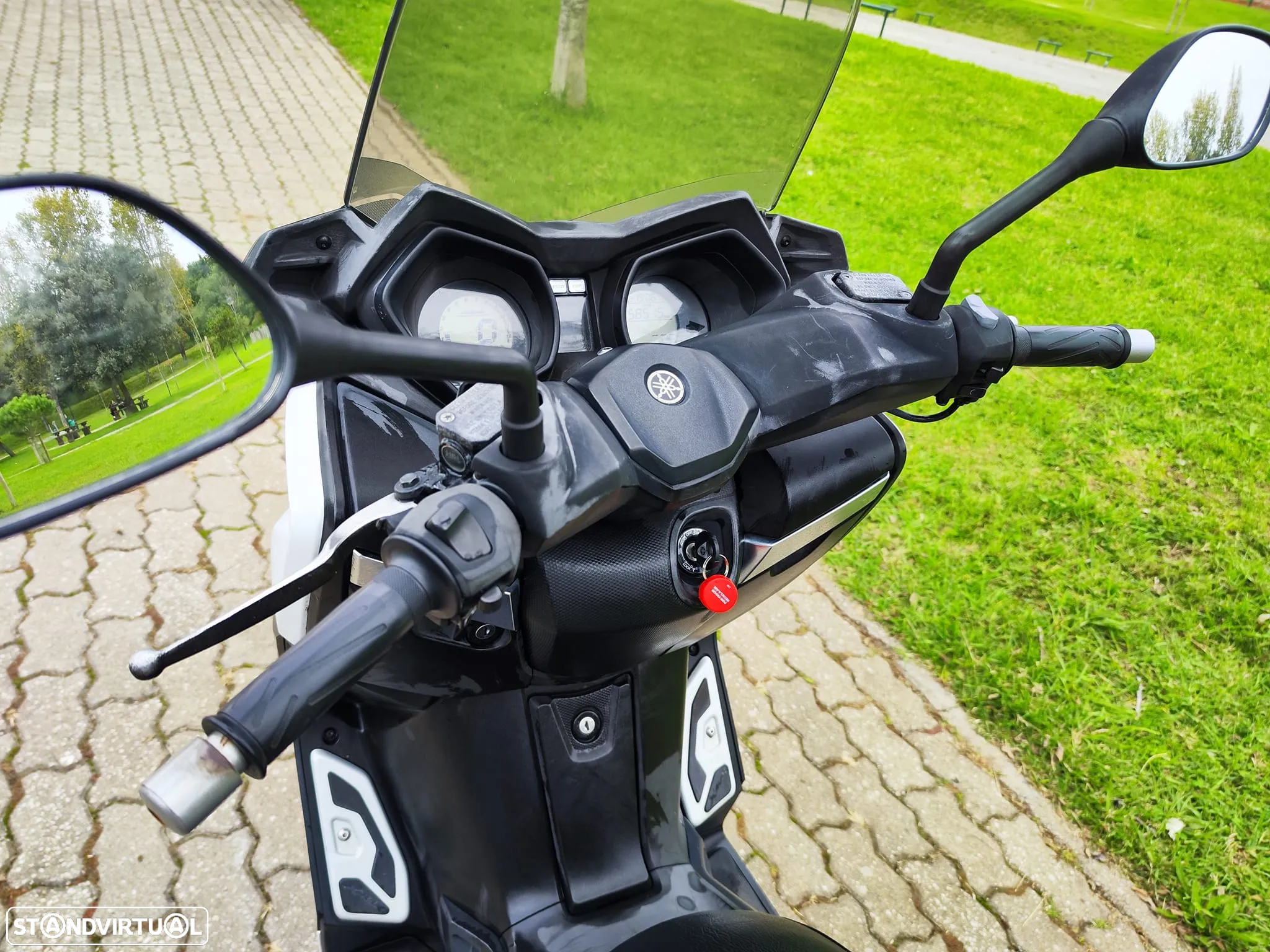 Yamaha X-Max 250 - 6