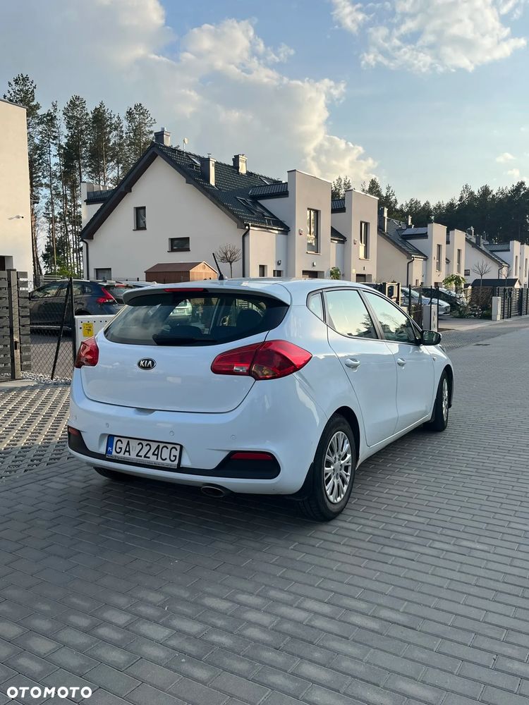 Kia Ceed 1.6 CRDi M - 4