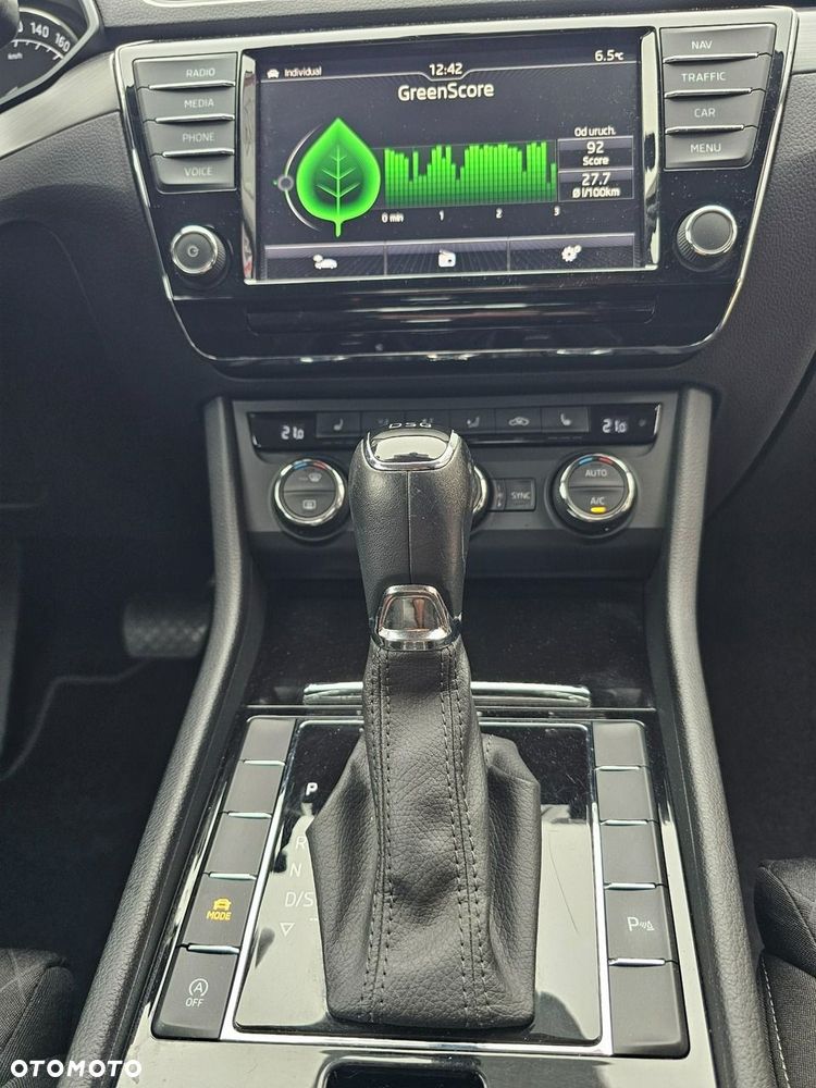 Skoda Superb 2.0 TDI SCR Ambition DSG - 33