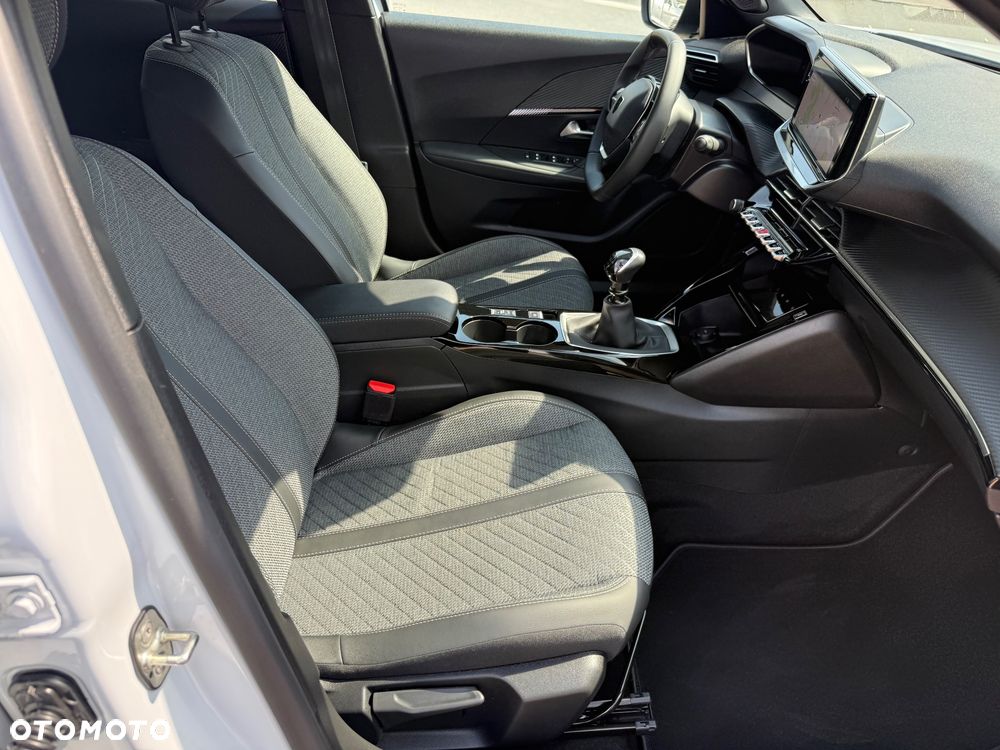 Peugeot 2008 TURBO 100 Allure - 12