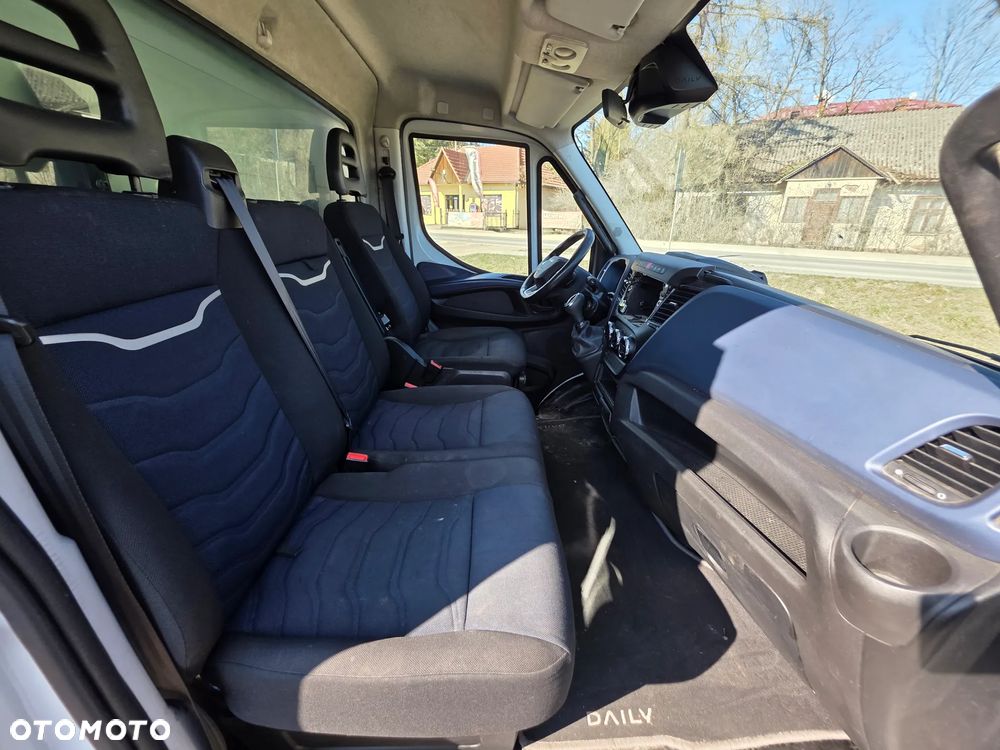 Iveco Daily 35c-18 Hi-Matic Skrzynia Plandeka 3.90 M ! Idealny Stan ! Klima ! Z Włoch  ! Bez Korozji  ! - 17