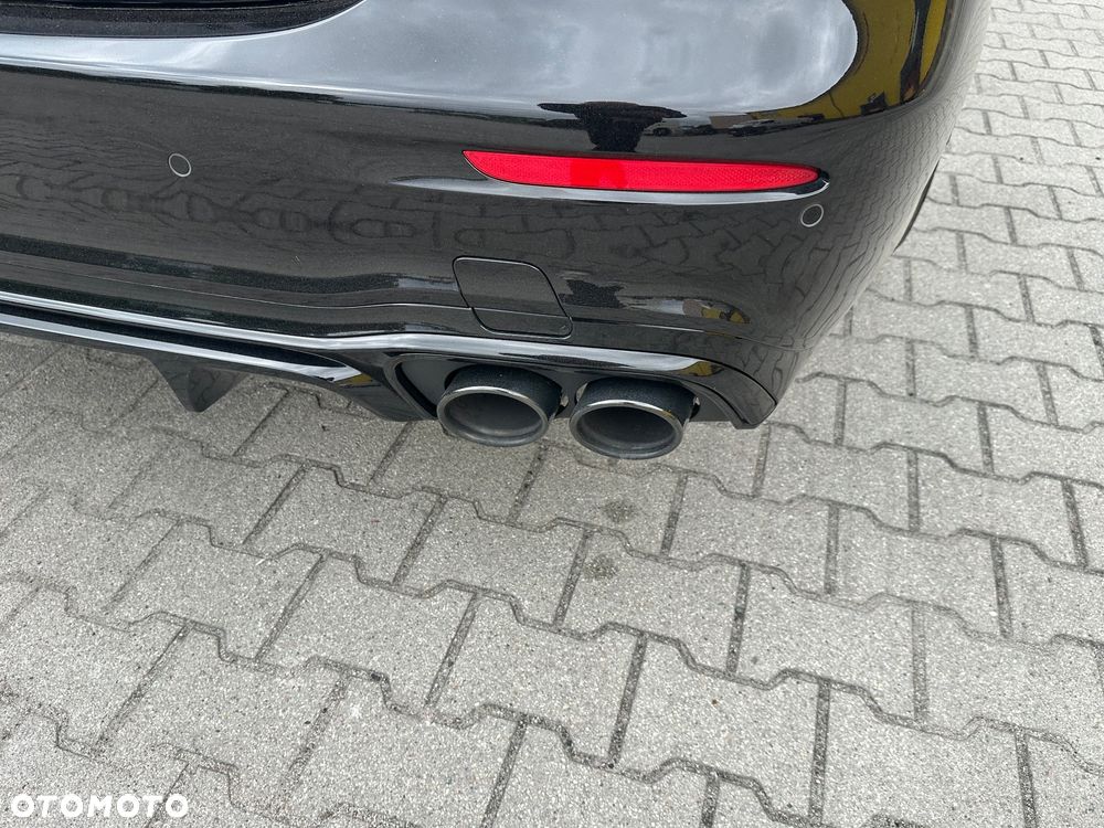 Mercedes-Benz Klasa E AMG 53 4-Matic+ - 24