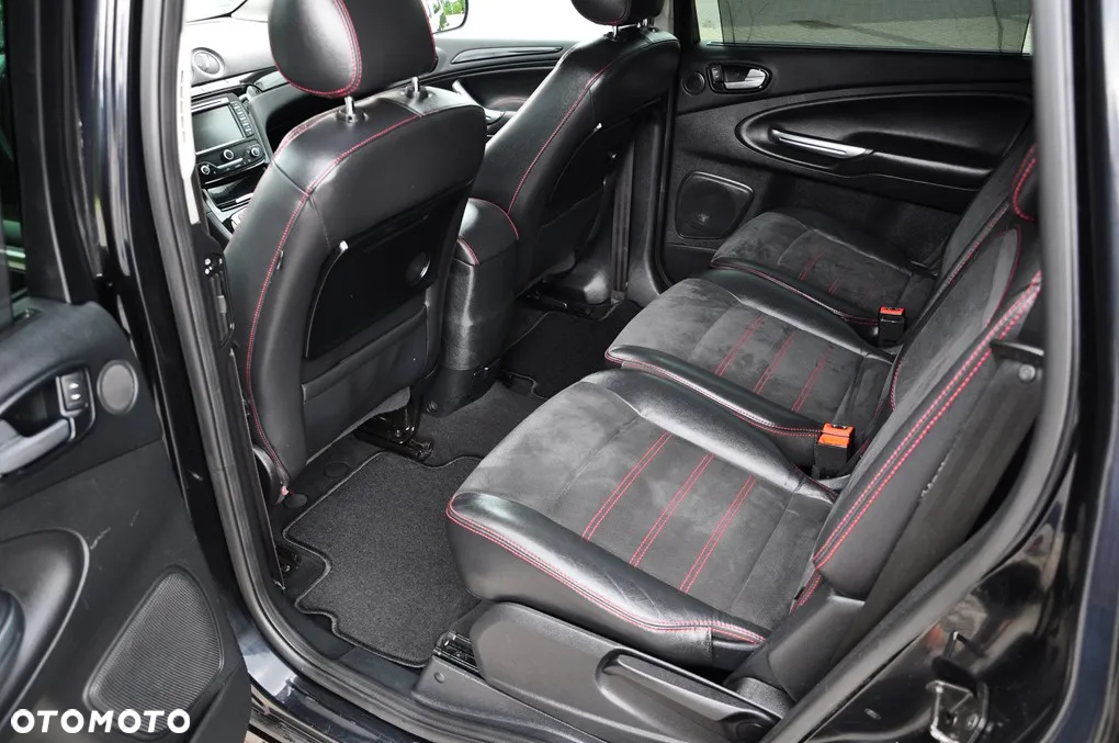 Ford S-Max 2.2 TDCi DPF Titanium X - 28