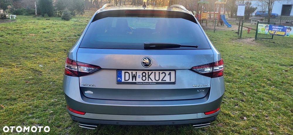 Skoda Superb 2.0 TSI 4x4 L&K DSG - 4
