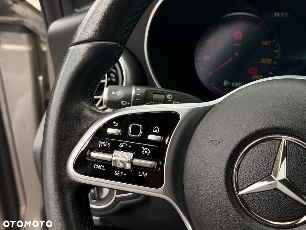 Mercedes-Benz Klasa C 220 d 4MATIC 9G-TRONIC - 23