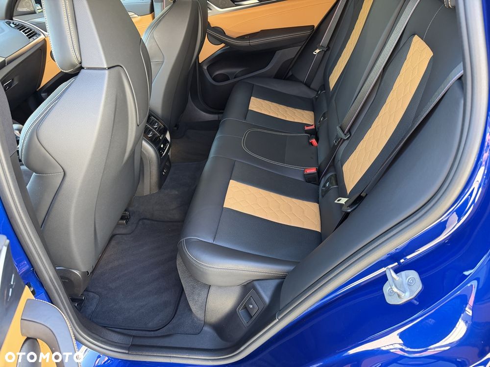BMW X4 M - 24