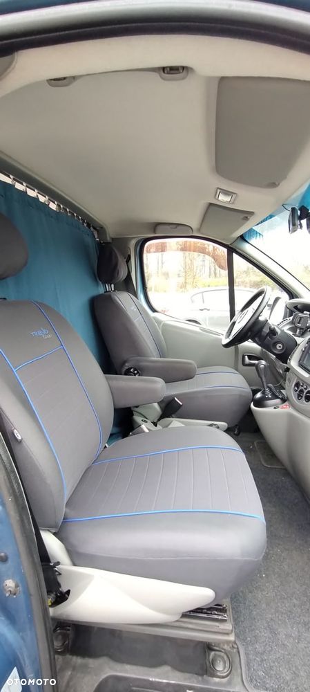 Opel Vivaro - 8
