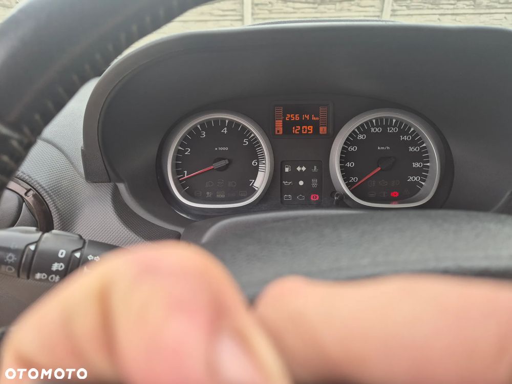 Dacia Duster 1.5 dCi Ambiance - 10