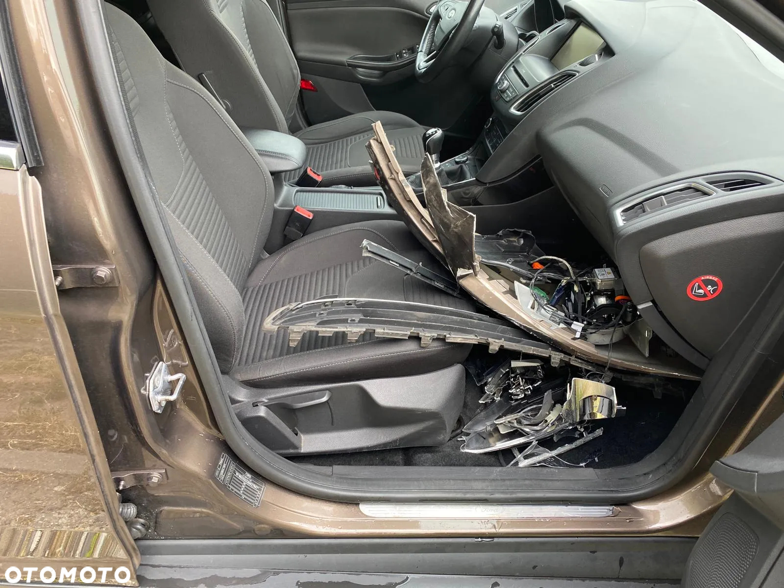 Ford Focus 1.5 EcoBoost Start-Stopp-System TITANIUM - 19