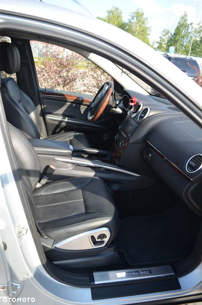 Mercedes-Benz GL 500 4Matic 7G-TRONIC - 9