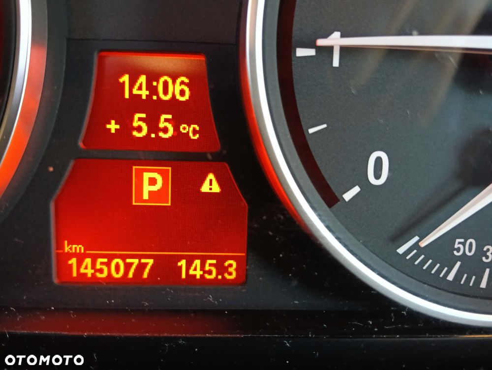 BMW X5 4.8i xDrive - 24