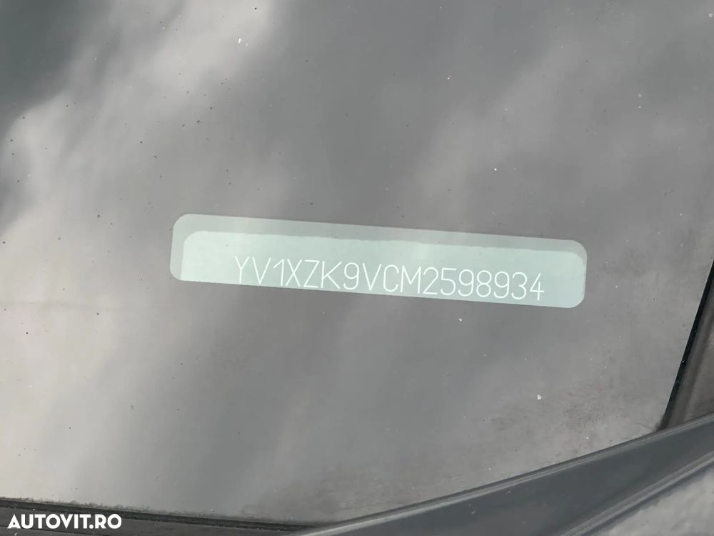 Volvo XC 40 B4 B AWD Geartronic Momentum Pro - 39