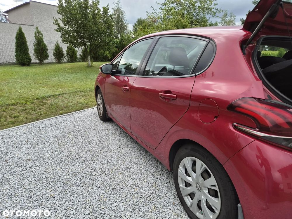 Peugeot 208 1.2 PureTech Active - 11