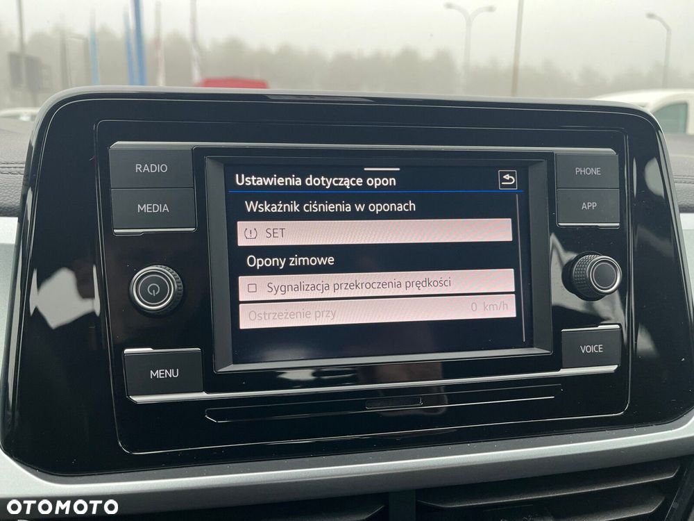 Volkswagen T-Roc - 30