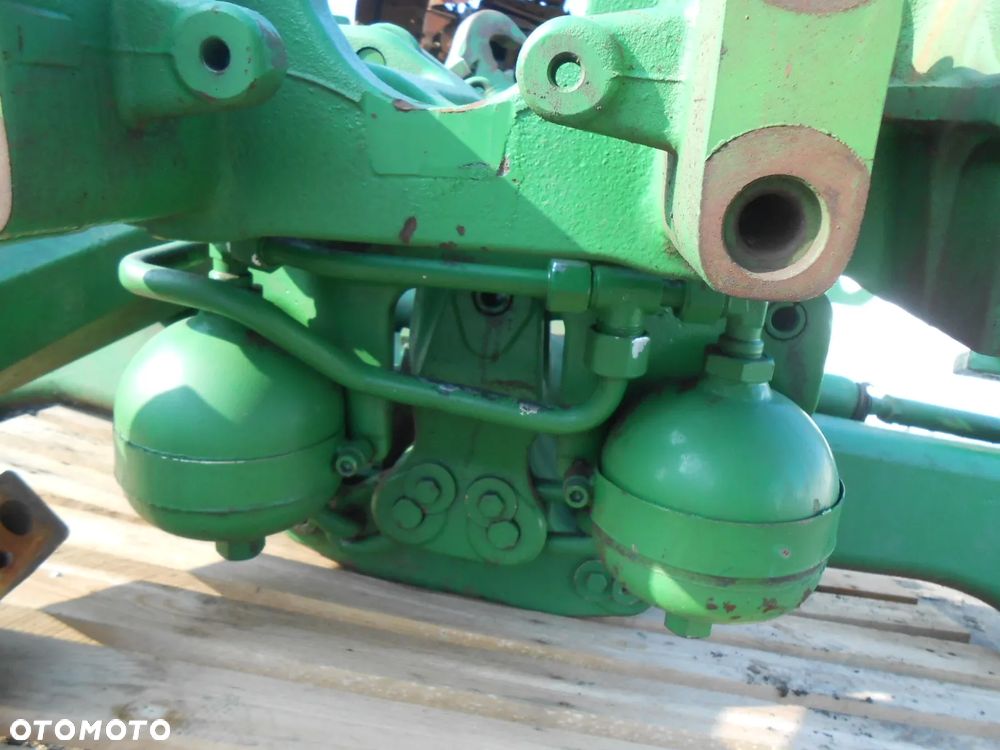 Przednia oś Dana Spicer 750/140 TLS bez hamulców John Deere 6930 - 4