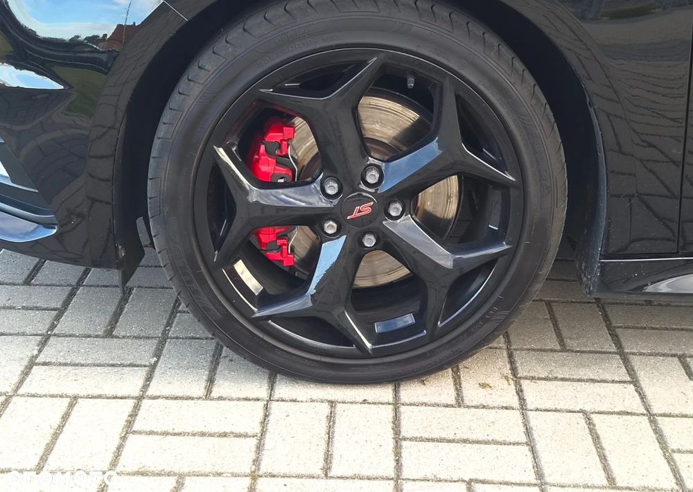 Ford Focus ST2 - 24