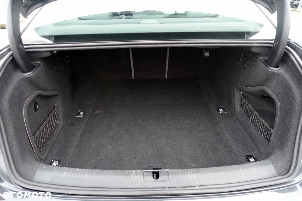 Audi A4 - 16