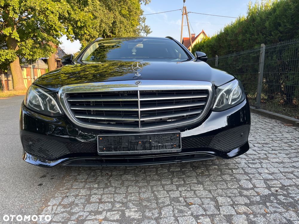 Mercedes-Benz Klasa E 220 d 9G-TRONIC - 8