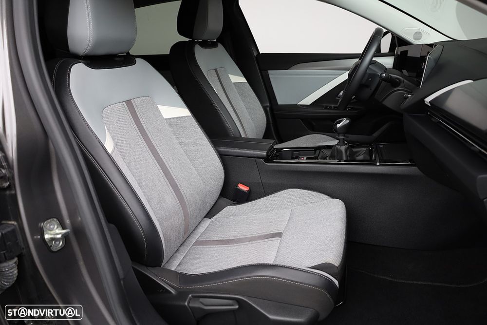 Opel Astra 1.2 T Elegance - 49