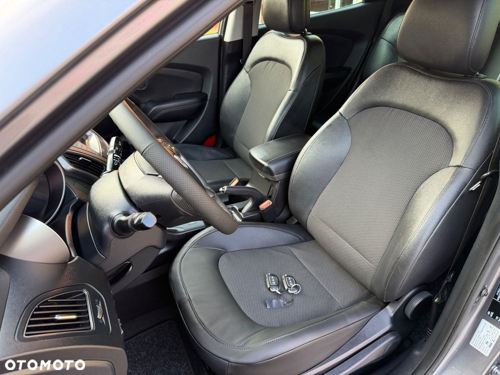 Hyundai ix35 2.0 CRDi 4WD Automatik Style - 25