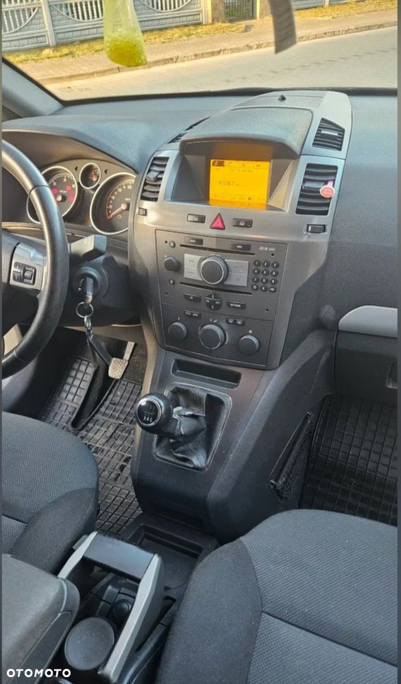 Opel Zafira 1.9 CDTI - 3