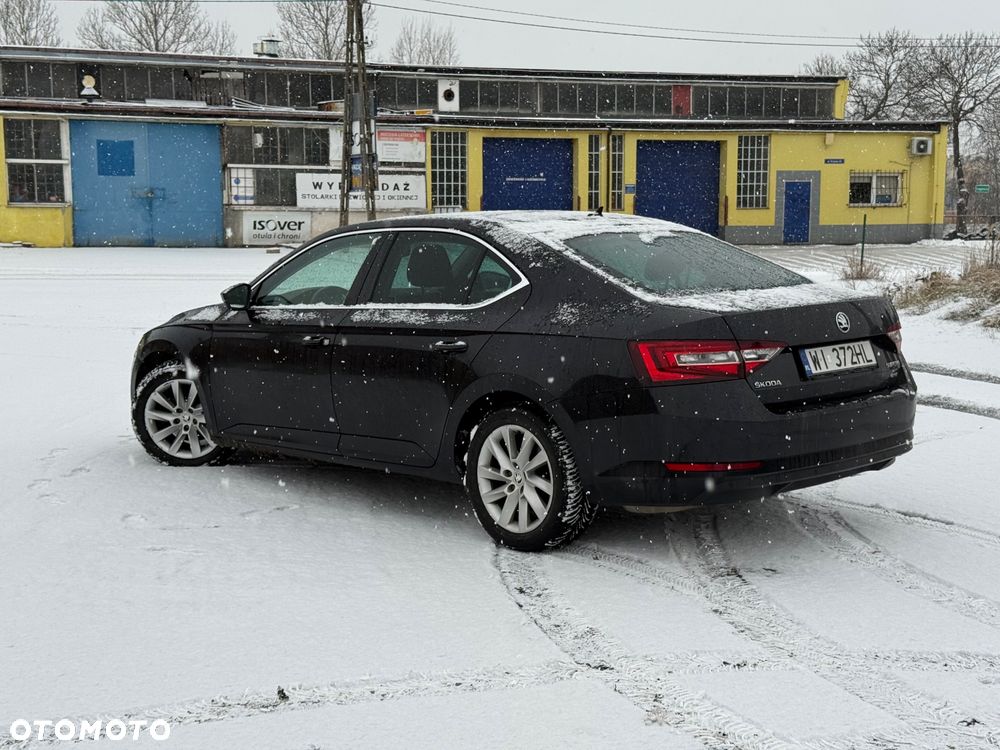 Skoda Superb 2.0 TDI 4x4 Ambition DSG - 8