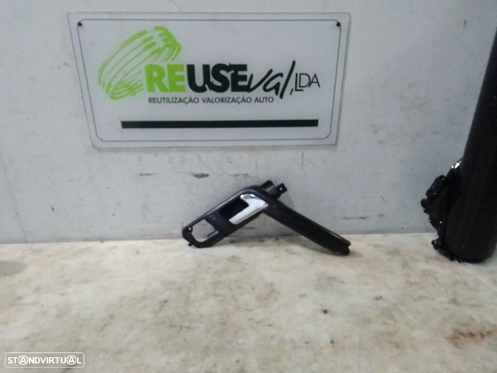 Manípulo Int Porta Fr Dto Volkswagen Polo (9N_) - 1