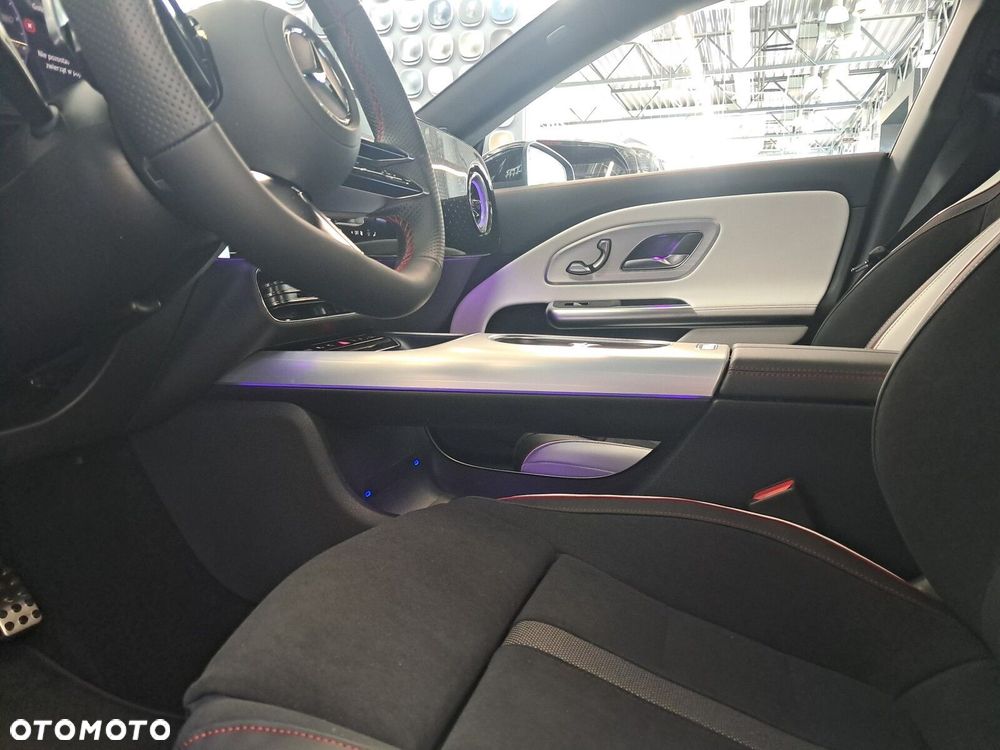 Mercedes-Benz CLA - 40
