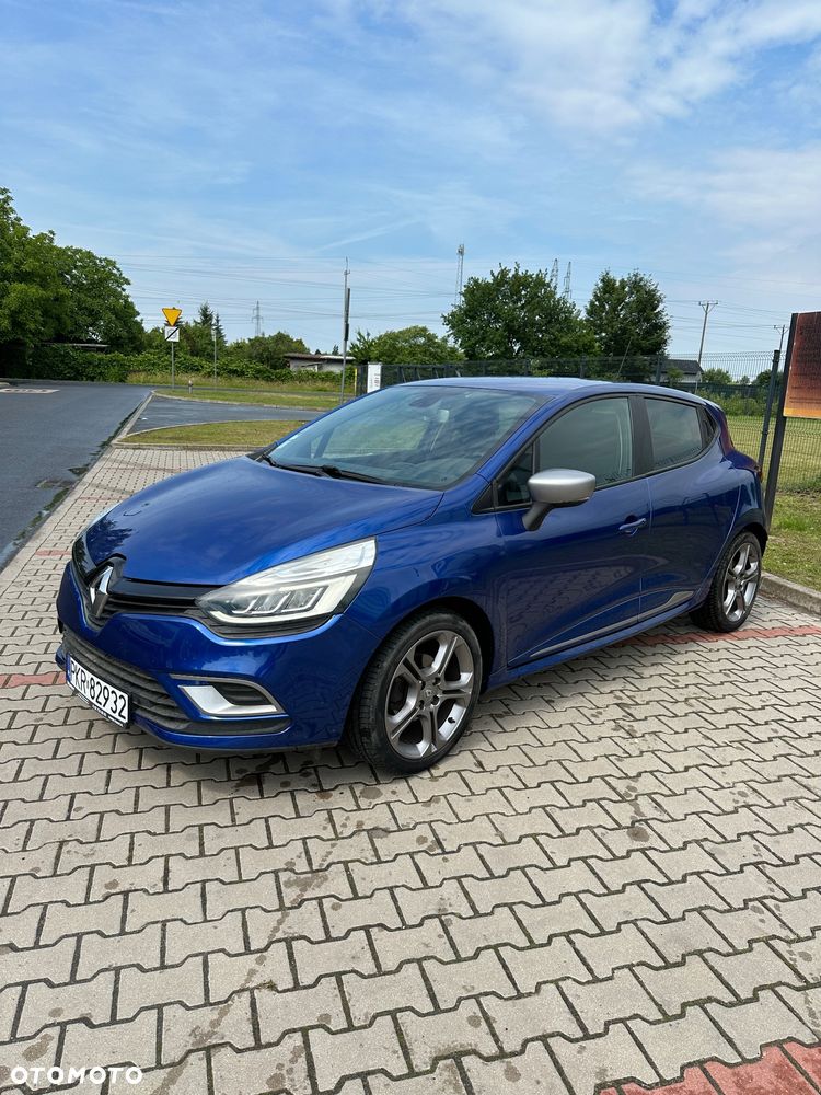 Renault Clio - 1