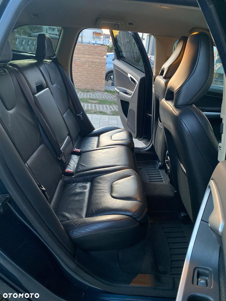 Volvo XC 60 D5 AWD RDesign - 11