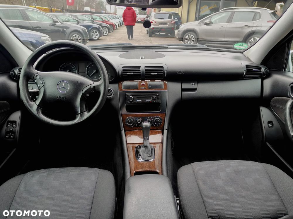 Mercedes-Benz Klasa C 180 Kompressor Automatik Classic - 12