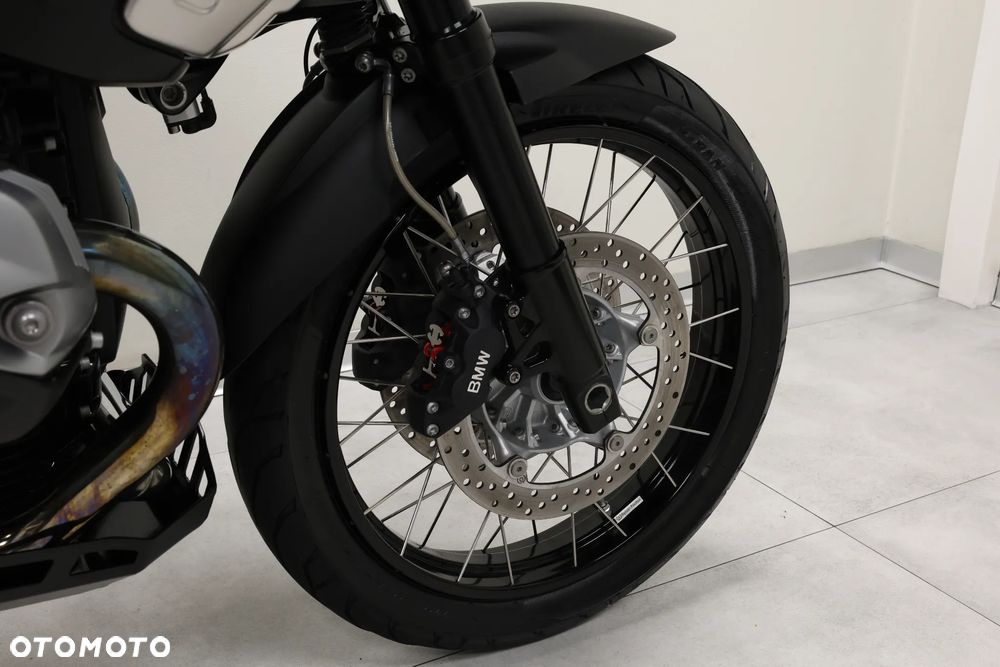 BMW R - 32