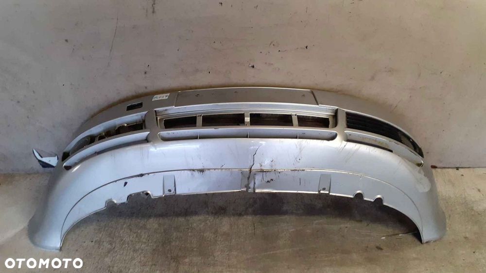 ^ ZDERZAK PRZÓD PRZEDNI AUDI A4 B6 LY7W SREBRNY HALOGENY - 1