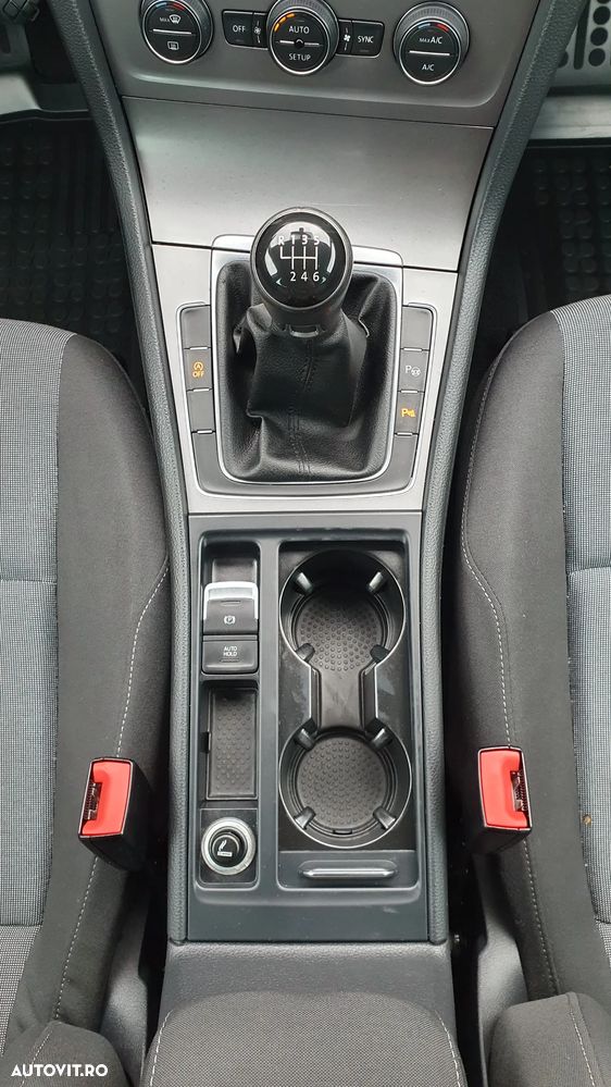 Volkswagen Golf 1.2 TSI BMT Trendline - 24