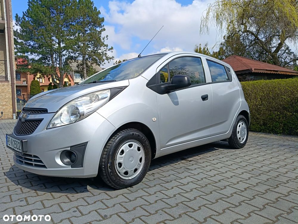 Chevrolet Spark 1.0 - 23