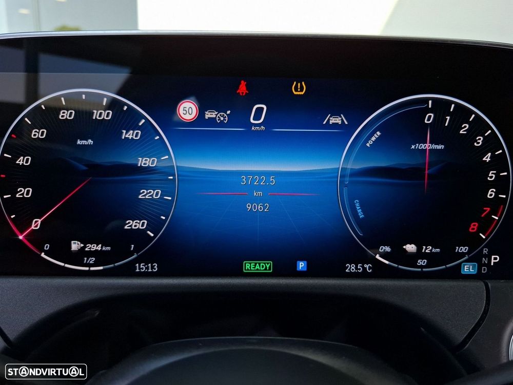 Mercedes-Benz E 300 e Station — fotografia 16
