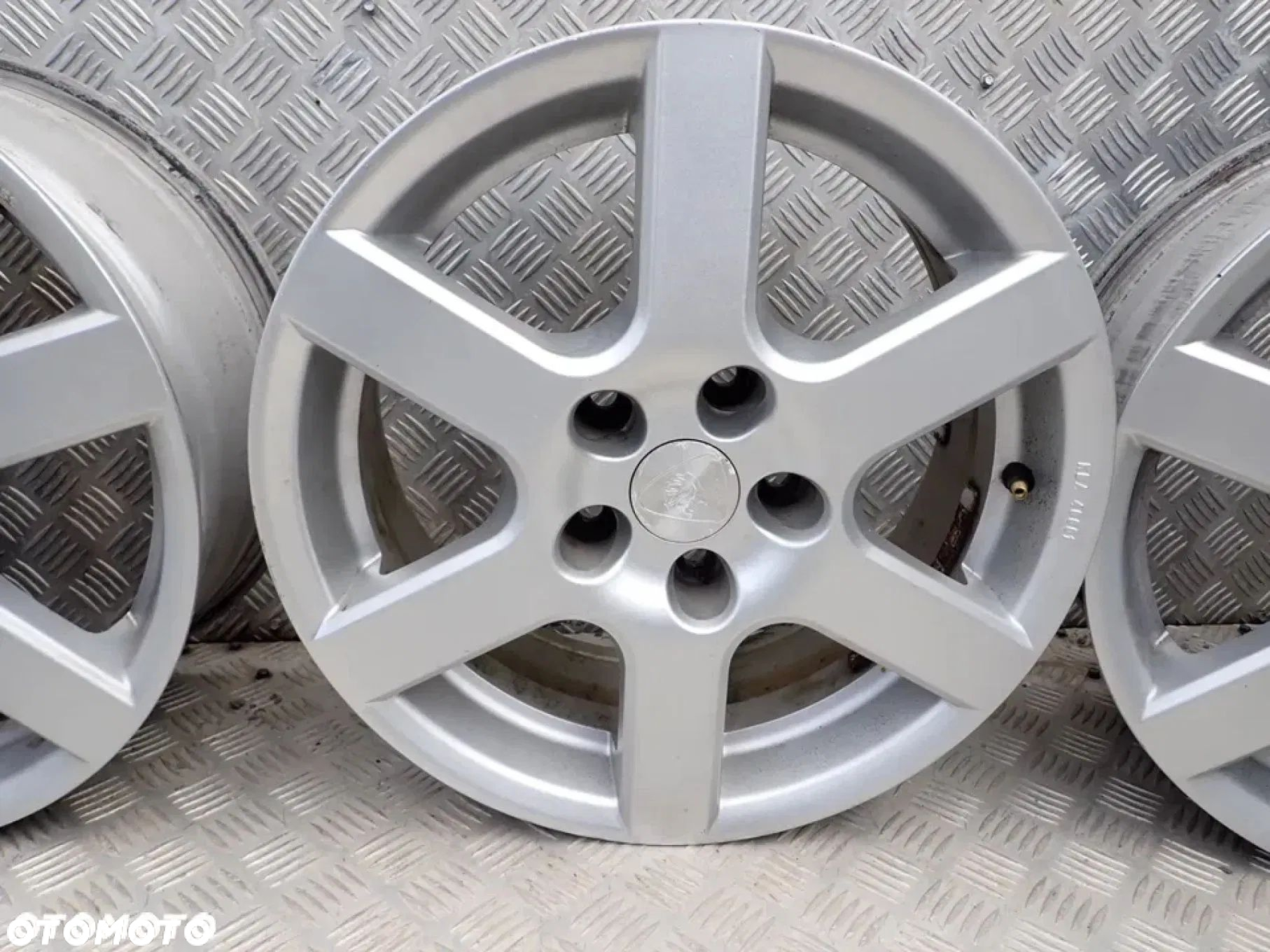 FELGI ALUMINIOWE KIA HYUNDAI 5X114,3 ET40 7JX16 67.1 - 7